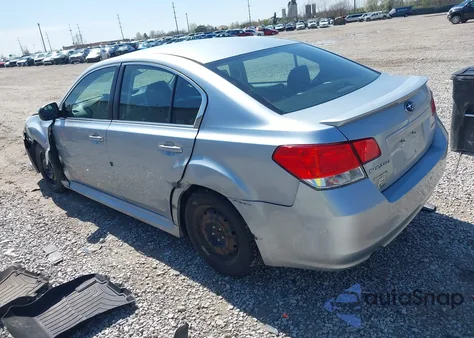 2013 Subaru Legacy 2.5I z USA, uszkodzony, nr VIN 4S3BMCA63D3017056